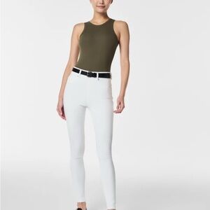 SPANXshape™' Skinny Jeans in in White